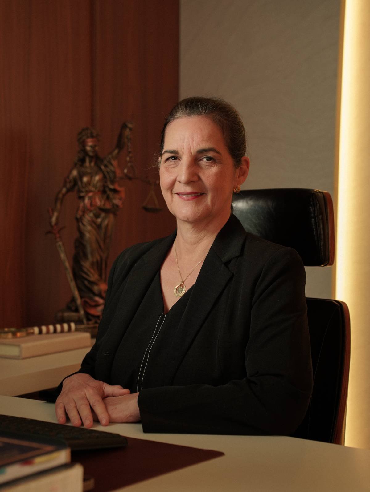 Dra. Geni Romero Jandre Pozzobom